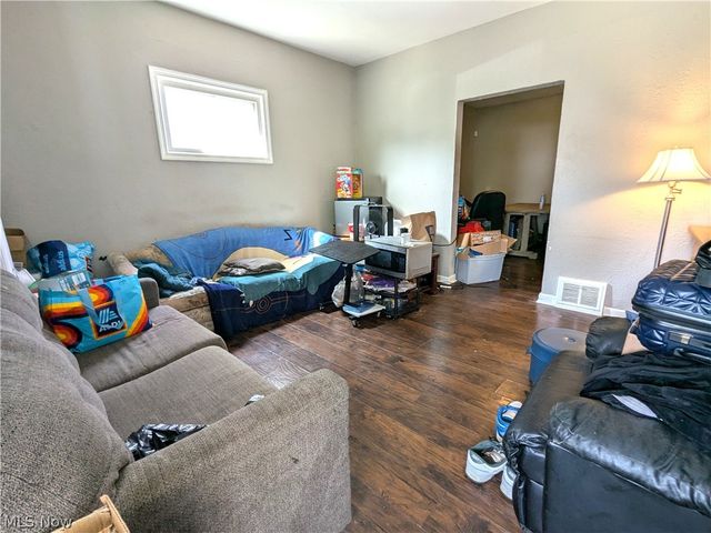 2064 W 91 Street, Cleveland, OH 44102