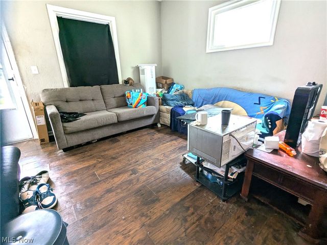 2064 W 91 Street, Cleveland, OH 44102
