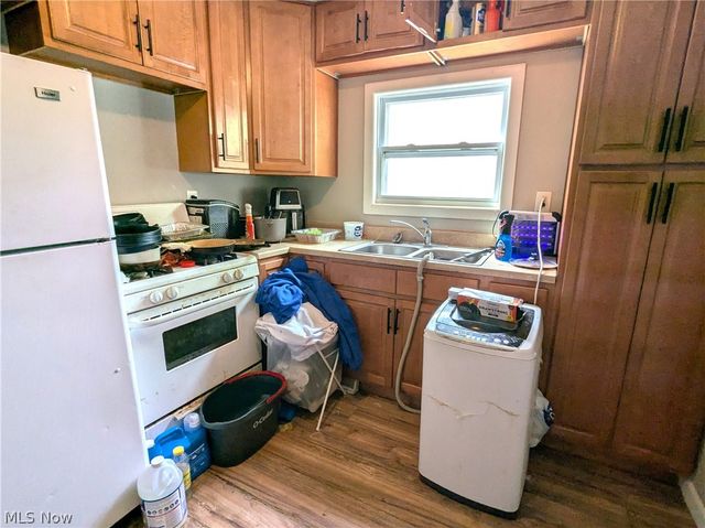 2064 W 91 Street, Cleveland, OH 44102