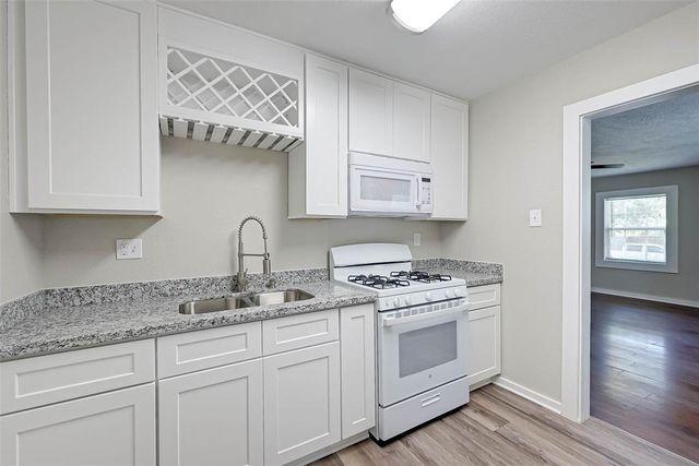 604 Ruth Street, Baytown, TX 77520