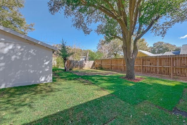 604 Ruth Street, Baytown, TX 77520