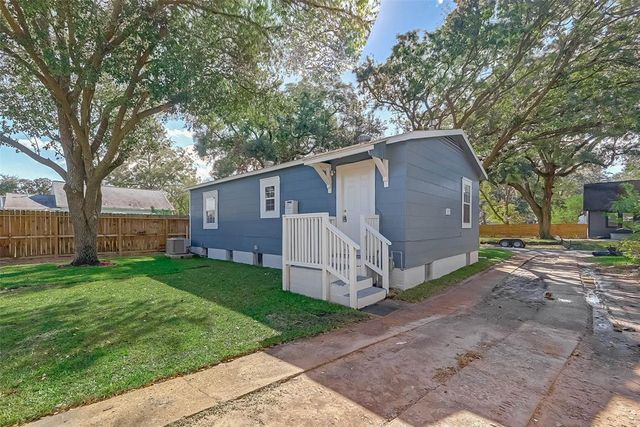 604 Ruth Street, Baytown, TX 77520