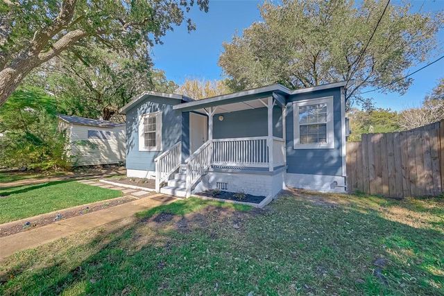 604 Ruth Street, Baytown, TX 77520