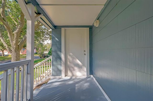 604 Ruth Street, Baytown, TX 77520