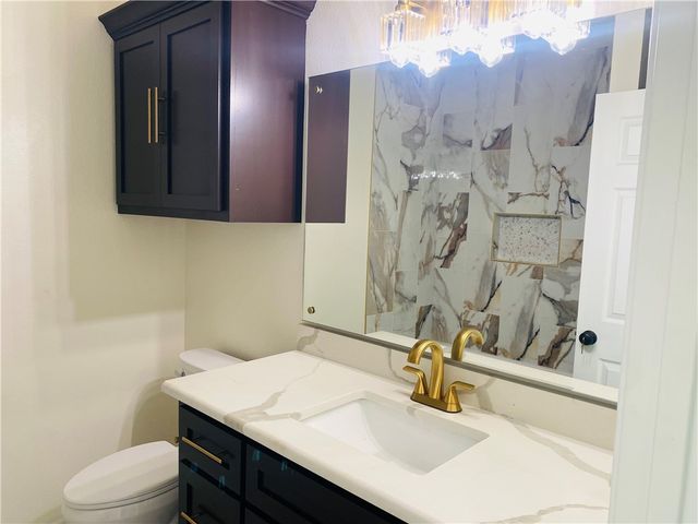 142 S 11 St, Aransas Pass, TX 78336