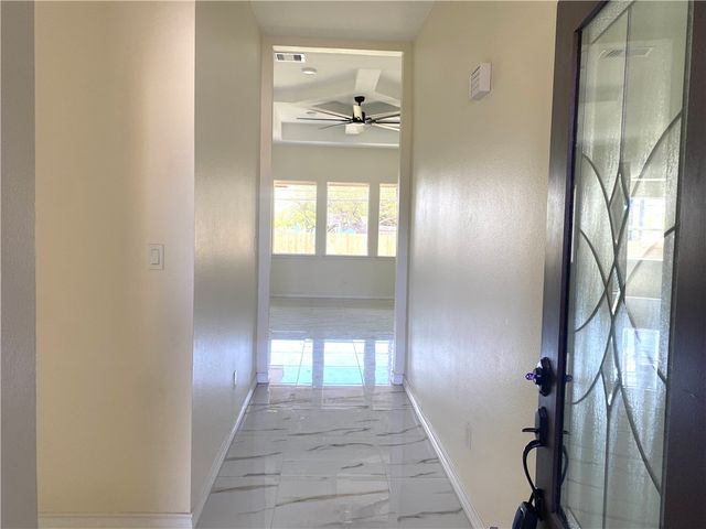 142 S 11 St, Aransas Pass, TX 78336