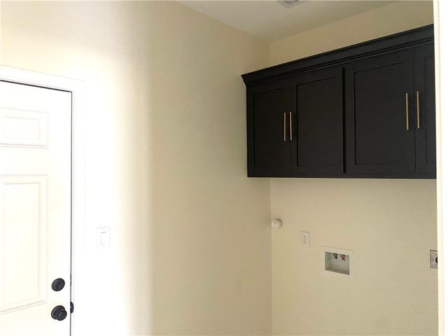 142 S 11 St, Aransas Pass, TX 78336