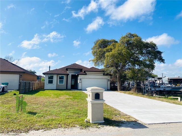 142 S 11 St, Aransas Pass, TX 78336
