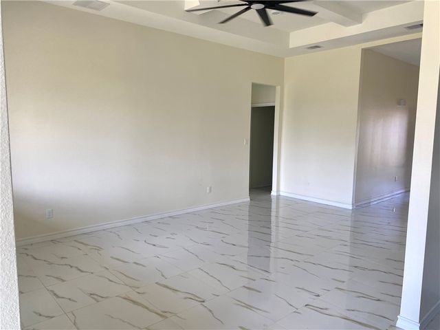 142 S 11 St, Aransas Pass, TX 78336