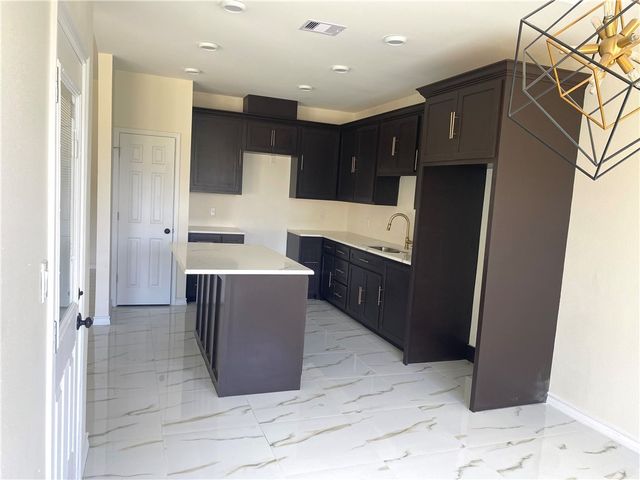 142 S 11 St, Aransas Pass, TX 78336