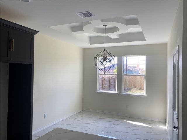 142 S 11 St, Aransas Pass, TX 78336