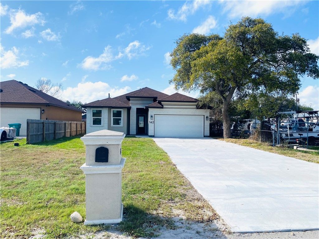 142 S 11 St, Aransas Pass, TX 78336