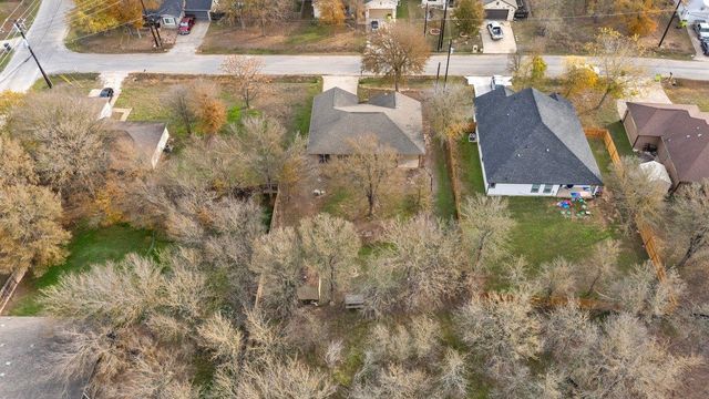 108 Pohakuloa DR, Bastrop, TX 78602