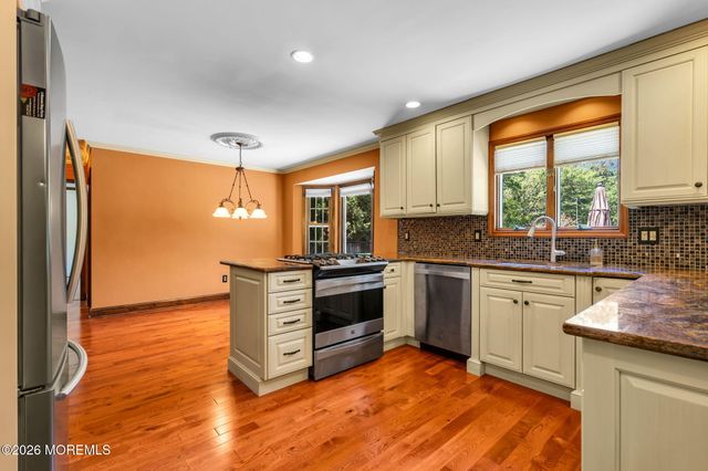 1652 White Water Court, Toms River, NJ 08755