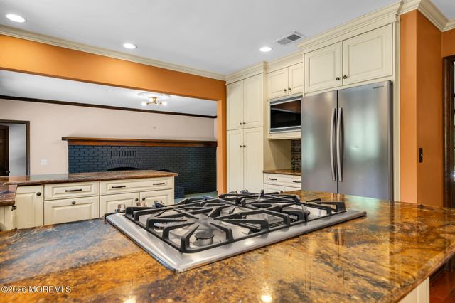 1652 White Water Court, Toms River, NJ 08755