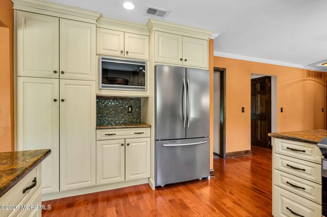 1652 White Water Court, Toms River, NJ 08755