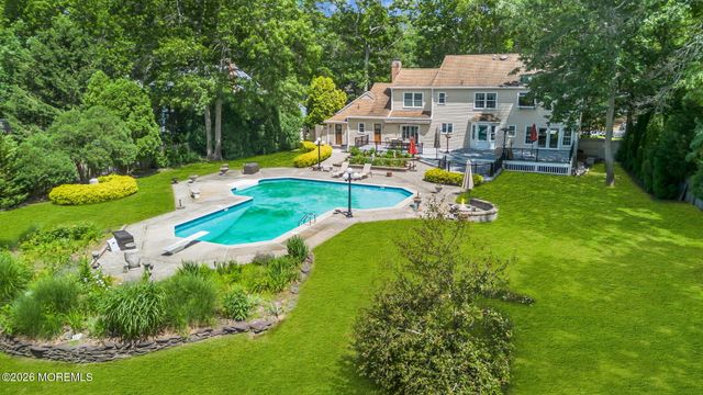 1652 White Water Court, Toms River, NJ 08755