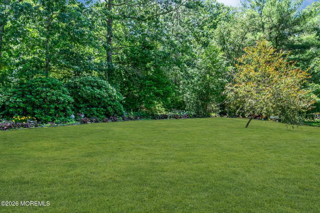 1652 White Water Court, Toms River, NJ 08755
