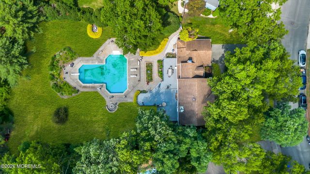 1652 White Water Court, Toms River, NJ 08755