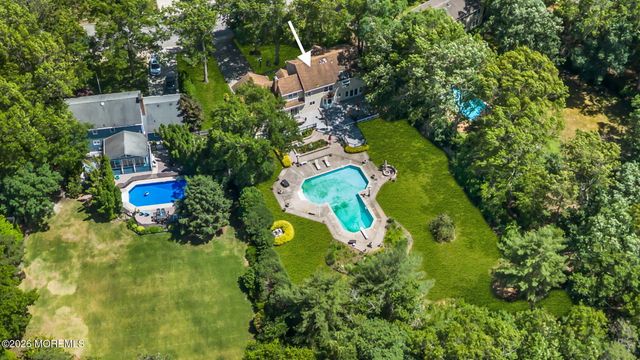 1652 White Water Court, Toms River, NJ 08755