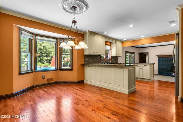 1652 White Water Court, Toms River, NJ 08755