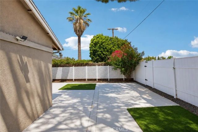 6616 Yolanda Avenue, Reseda, CA 91335
