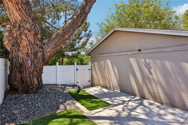6616 Yolanda Avenue, Reseda, CA 91335