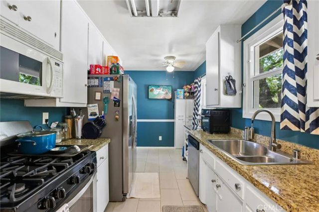 6616 Yolanda Avenue, Reseda, CA 91335