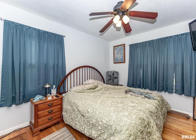 3525 CLEVELAND Street, Clinton, IA 52732