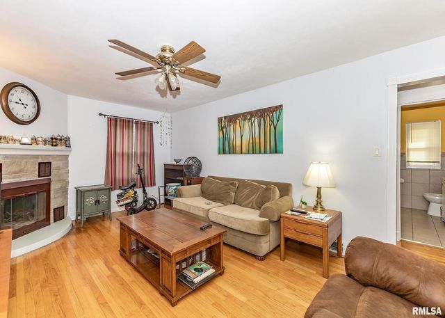 3525 CLEVELAND Street, Clinton, IA 52732