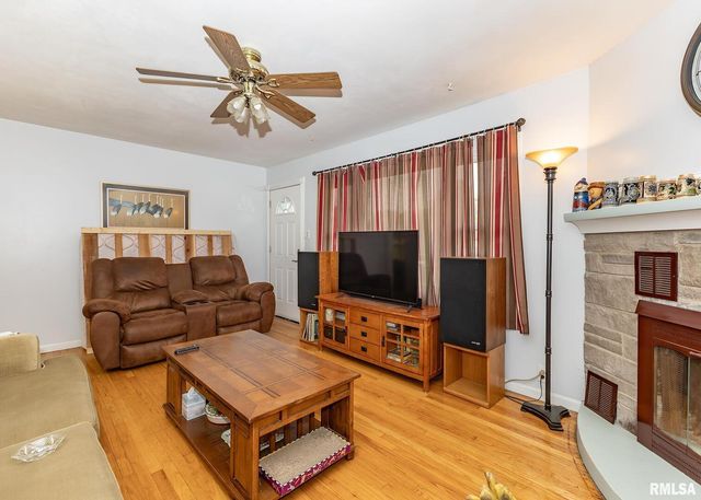 3525 CLEVELAND Street, Clinton, IA 52732