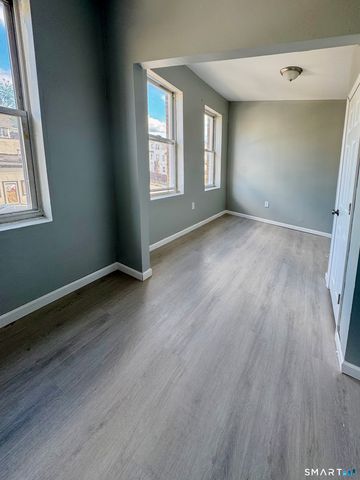 1597 Park Street 4B, Hartford, CT 06106