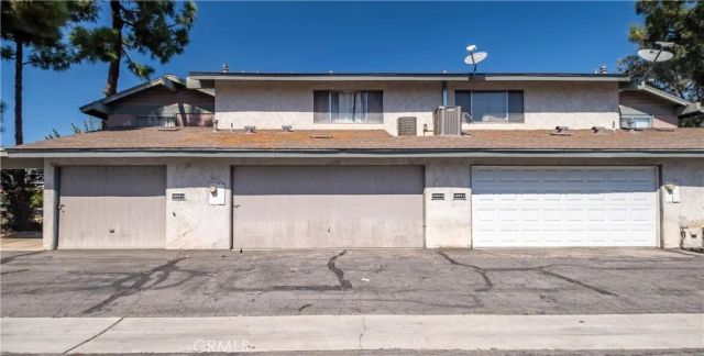 4883 Jackson, Riverside, CA 92503
