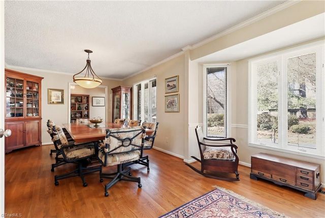 270 Ridgehaven Drive, Winston-salem, NC 27104