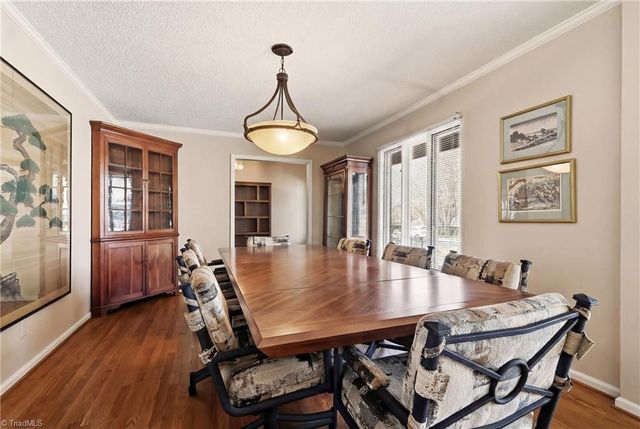 270 Ridgehaven Drive, Winston-salem, NC 27104