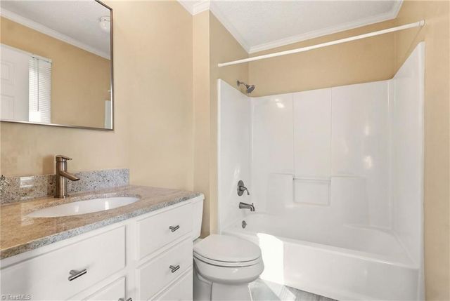 270 Ridgehaven Drive, Winston-salem, NC 27104