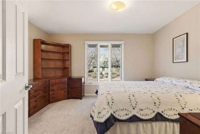 270 Ridgehaven Drive, Winston-salem, NC 27104