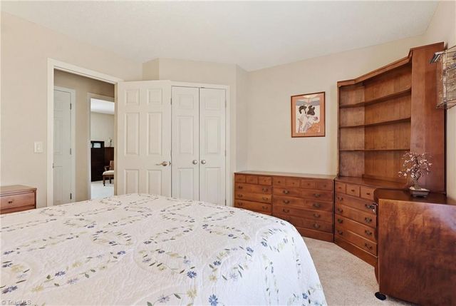 270 Ridgehaven Drive, Winston-salem, NC 27104