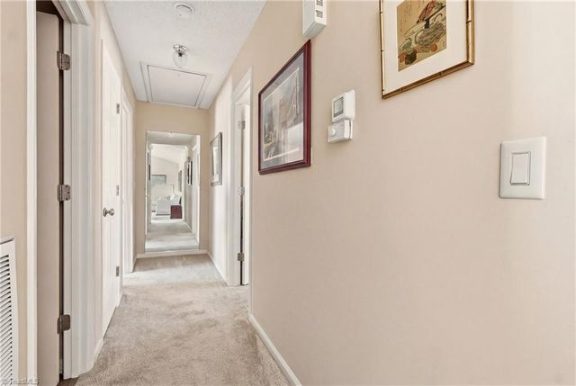 270 Ridgehaven Drive, Winston-salem, NC 27104