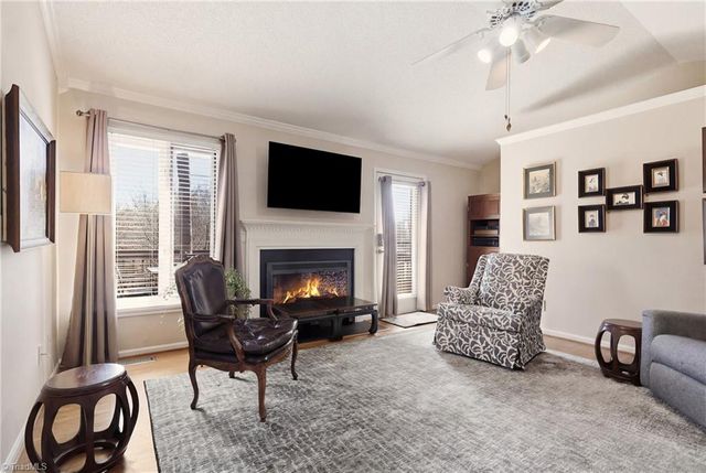 270 Ridgehaven Drive, Winston-salem, NC 27104