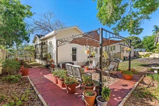 2514 15TH AVENUE W, Bradenton, FL 34205