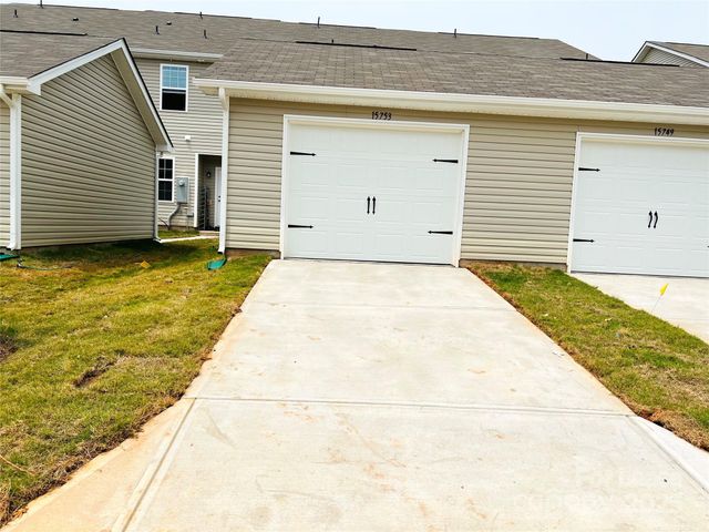 15753 Country House Street, Charlotte, NC 28273