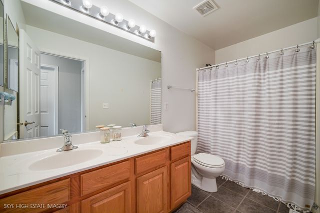 1286 Dorr Drive, Sugar Grove, IL 60554