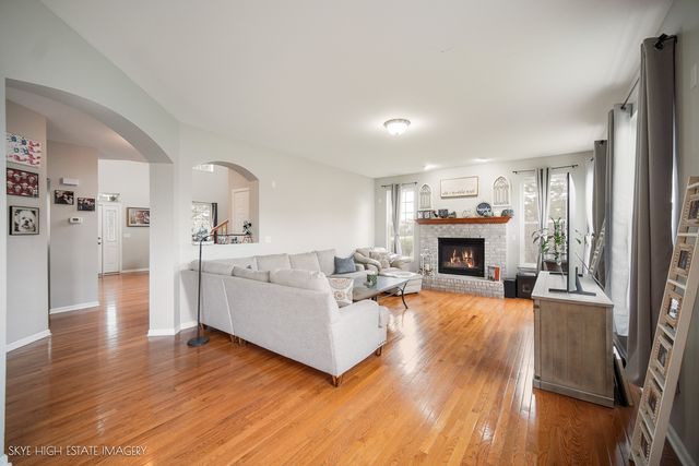 1286 Dorr Drive, Sugar Grove, IL 60554