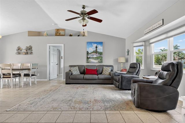 881 RIVIERA LANE NW, Port Charlotte, FL 33948