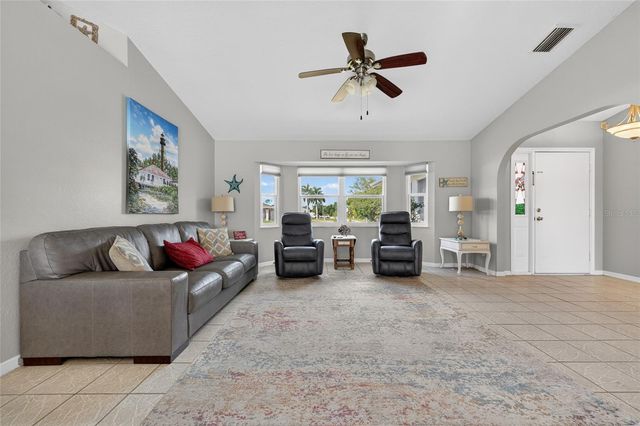 881 RIVIERA LANE NW, Port Charlotte, FL 33948
