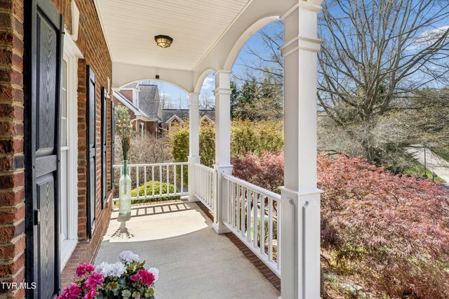 131 Olde Towne Drive, Jonesborough, TN 37659