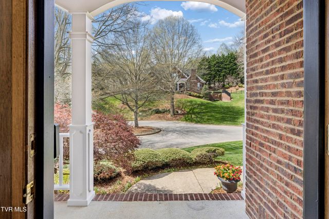 131 Olde Towne Drive, Jonesborough, TN 37659