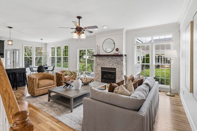 131 Olde Towne Drive, Jonesborough, TN 37659