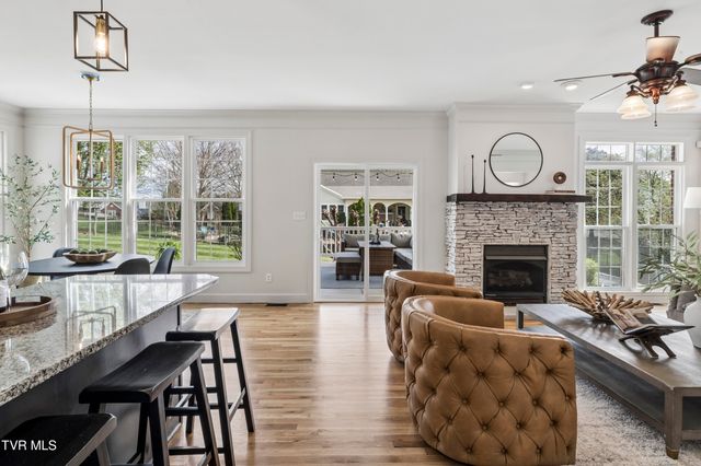 131 Olde Towne Drive, Jonesborough, TN 37659